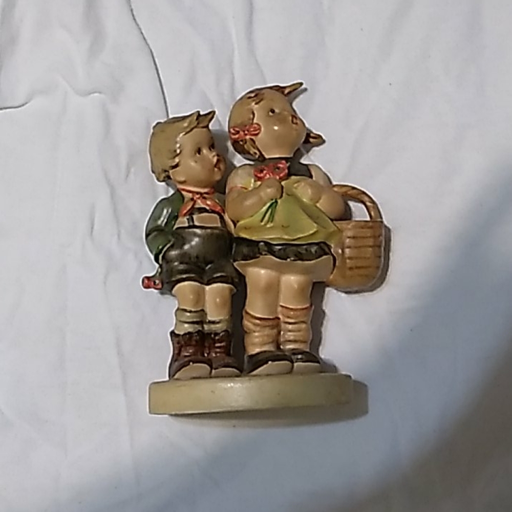 PORCELIN SIBLINGS